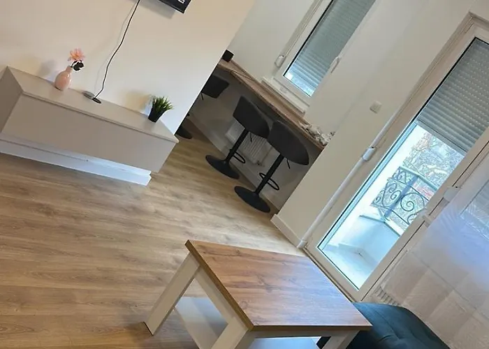 Plavi Safir דירה *